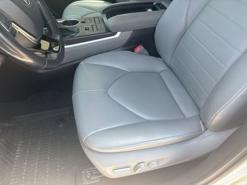 Used 2021 Toyota Highlander XLE w/ Protection Package #3 (TMS) AWD/4WD image 12