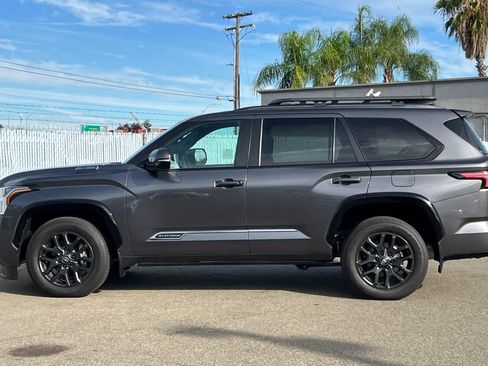 Used 2025 Toyota Sequoia Platinum AWD/4WD image 2