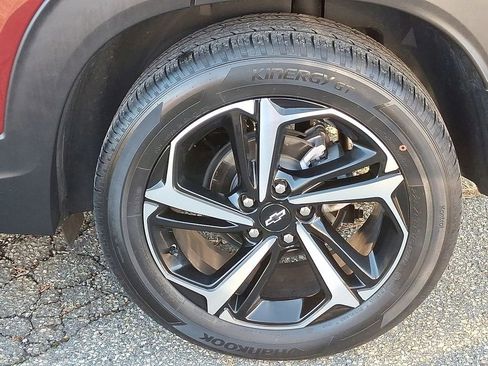 Used 2023 Chevrolet TrailBlazer RS image 12