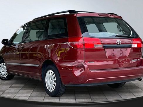 Used 2004 Toyota Sienna FWD image 4