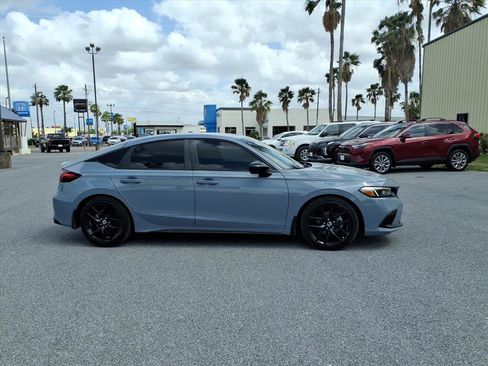 Used 2022 Honda Civic Sport image 9