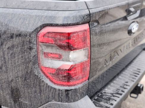 New 2026 Ford Maverick Lariat image 9