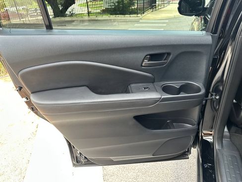 Used 2023 Honda Passport EX-L image 34