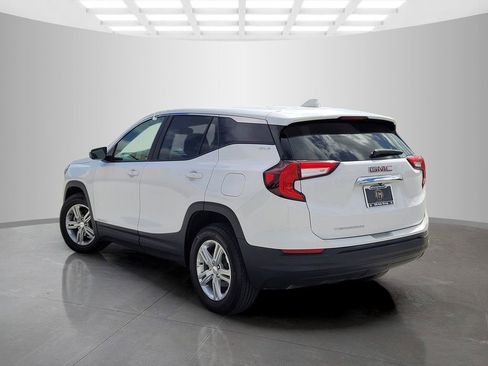 Used 2024 GMC Terrain SLE FWD image 6