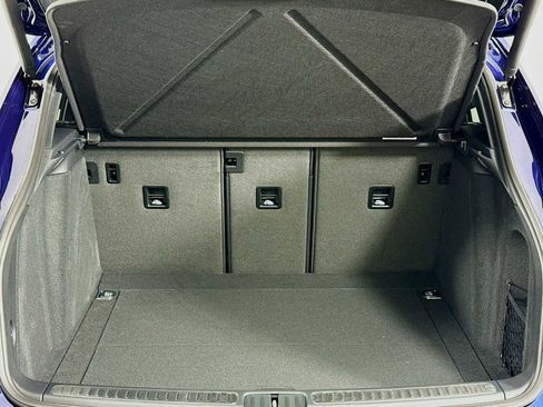 New 2026 Porsche Macan image 28