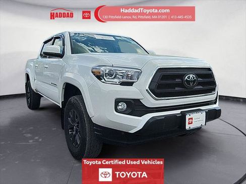 Certified 2023 Toyota Tacoma SR5 AWD/4WD image 8