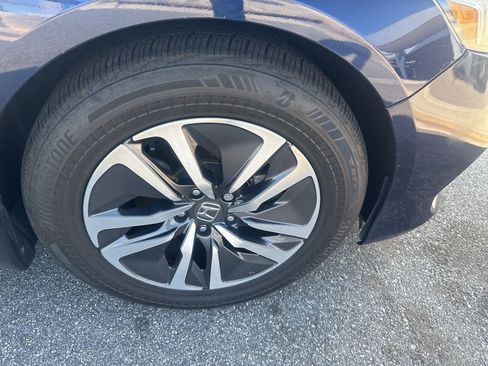 Used 2020 Honda Accord EX-L image 5