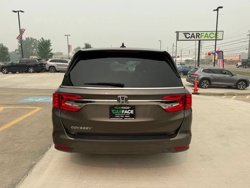 Used 2018 Honda Odyssey EX image 11