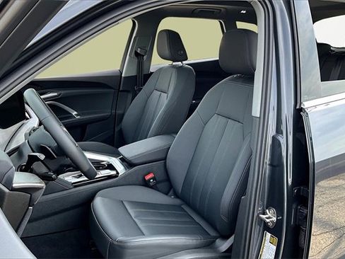 Used 2025 Audi Q5 Premium image 27