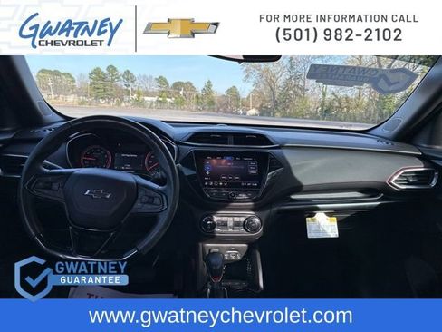 Used 2021 Chevrolet TrailBlazer RS w/ Technology Package image 24