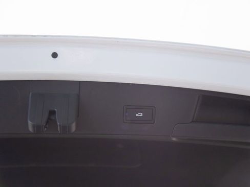 New 2026 Volkswagen Atlas Cross Sport SEL R-Line image 26