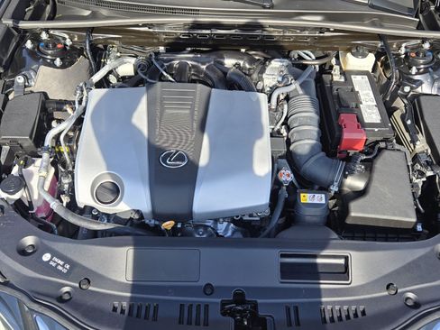Certified 2025 Lexus ES 350 w/ Premium Package image 15