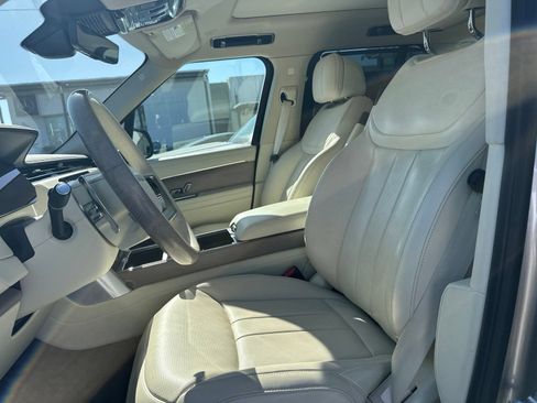 Used 2023 Land Rover Range Rover SE AWD/4WD image 11