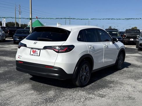 New 2026 Honda HR-V LX image 8