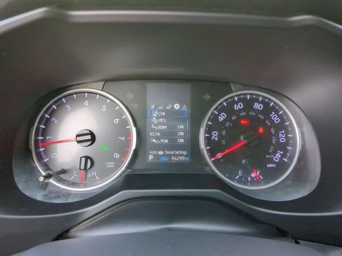 Used 2022 Toyota RAV4 XLE w/ Convenience Package FWD image 68
