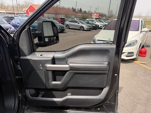 Used 2019 Ford F150 XLT w/ Equipment Group 302A Luxury image 13