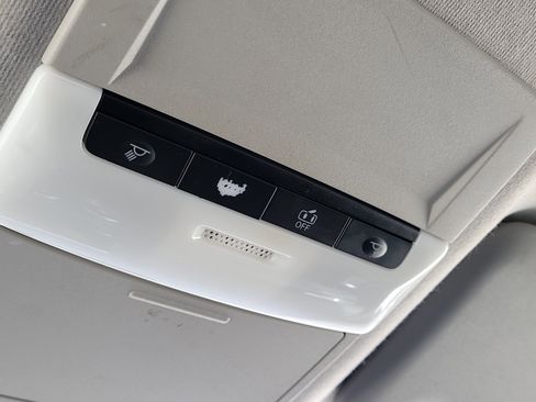 Used 2020 Nissan Sentra SR image 23