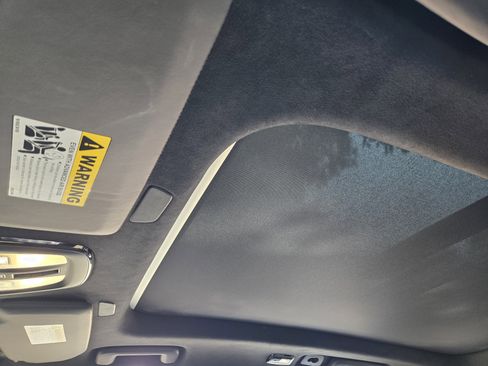 Used 2025 Volvo XC90 T8 Ultra w/ Lounge Package image 33