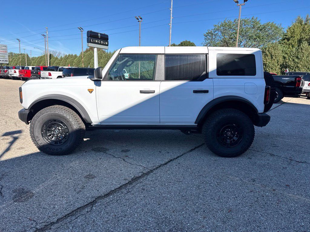 New 2026 Ford Bronco Badlands w/ Sasquatch Package AWD/4WD image 5