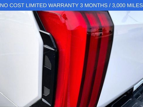 Used 2022 Toyota Tundra SR5 w/ SR5 Convenience Package image 30