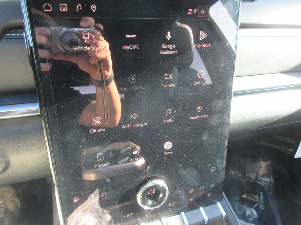New 2027 GMC Terrain Elevation w/ Elevation Premium Package FWD image 16