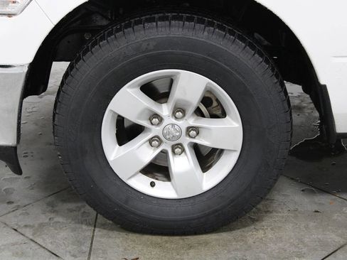 Used 2024 RAM 1500 Classic SLT image 18