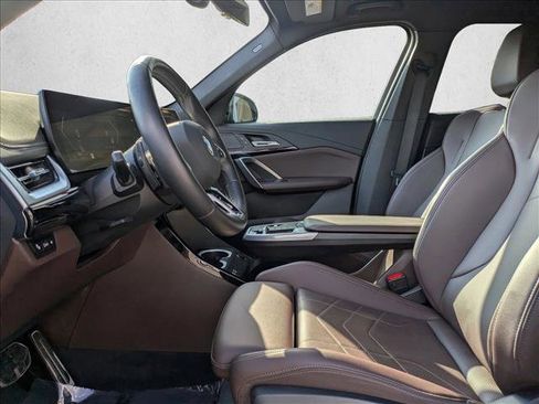 Used 2025 BMW X1 xDrive28i image 7