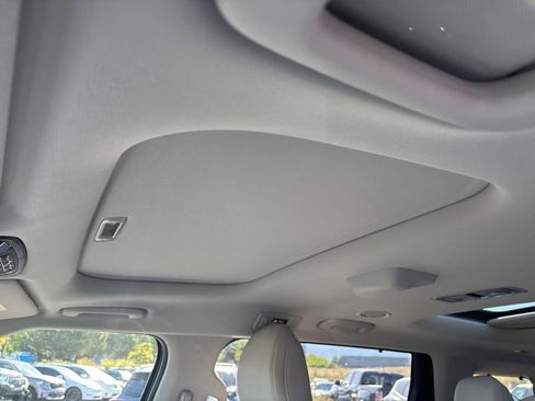 Certified 2026 Kia Carnival SX FWD image 22