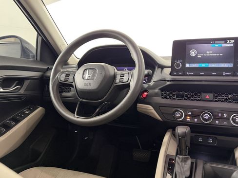 Used 2025 Honda Accord LX image 27