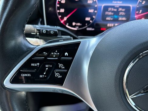 Used 2024 Mercedes-Benz GLC 300 image 25