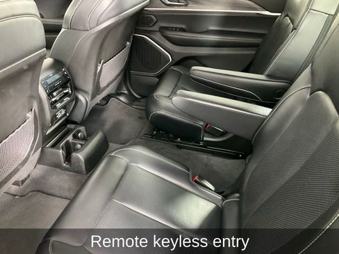 Certified 2021 Jeep Grand Cherokee L Limited w/ Luxury Tech Group II image 16