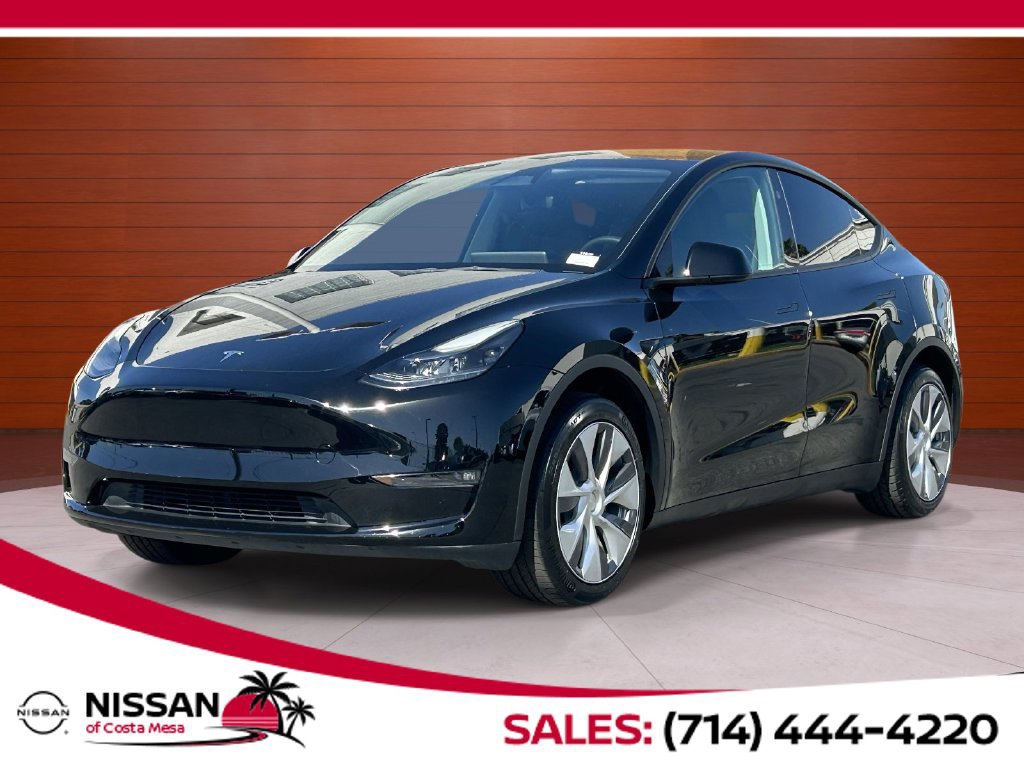Used 2023 Tesla Model Y 2WD image 1