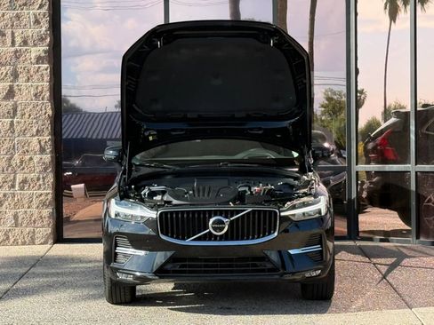Used 2022 Volvo XC60 B5 Momentum image 21