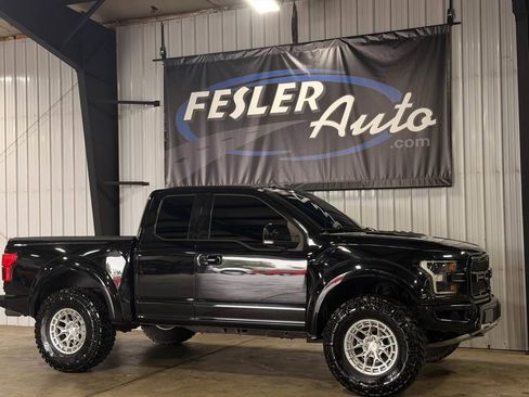 Used 2017 Ford F150 Raptor w/ Equipment Group 802A Luxury AWD/4WD image 2