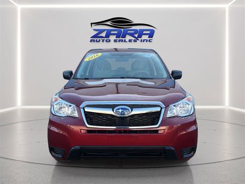 Used 2016 Subaru Forester 2.5i AWD/4WD image 2