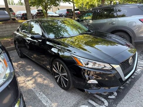 Used 2019 Nissan Altima 2.5 Platinum FWD image 4