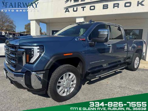 Used 2024 GMC Sierra 2500 SLT w/ SLT Premium Package image 2