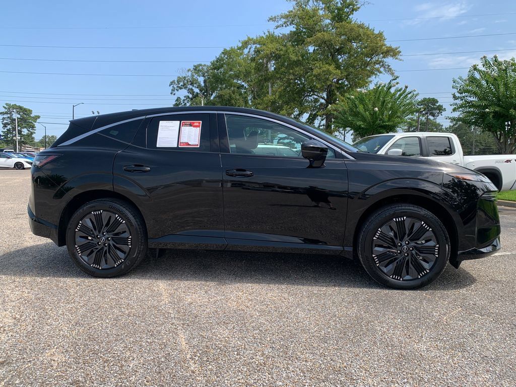 Used 2025 Nissan Murano Platinum w/ Cargo Package AWD/4WD image 2