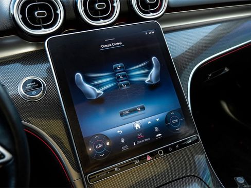 Used 2022 Mercedes-Benz C 300 Sedan w/ Exclusive Trim Package image 28