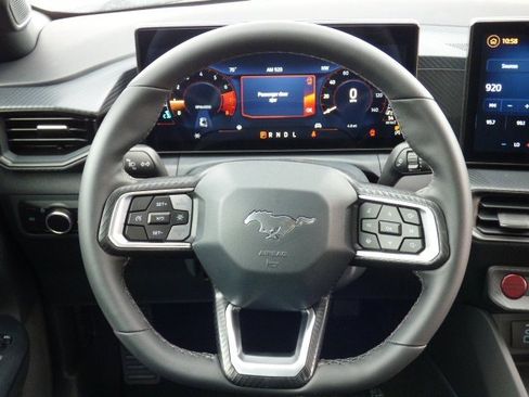 New 2025 Ford Mustang Coupe image 4