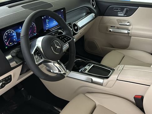 New 2026 Mercedes-Benz GLB 250 4MATIC image 30