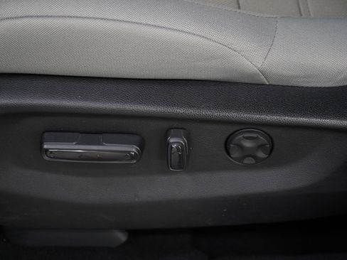 Used 2018 Honda CR-V EX image 22