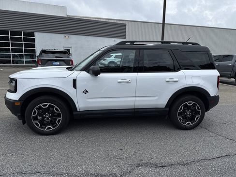 Used 2025 Ford Bronco Sport Outer Banks w/ Outer Banks Tech Package+ AWD/4WD image 4