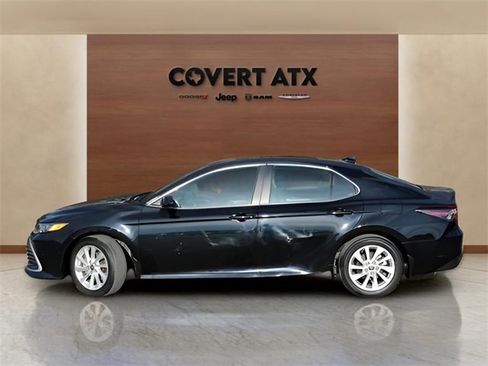 Used 2024 Toyota Camry LE image 2