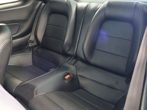 Used 2022 Ford Mustang GT Premium RWD image 10