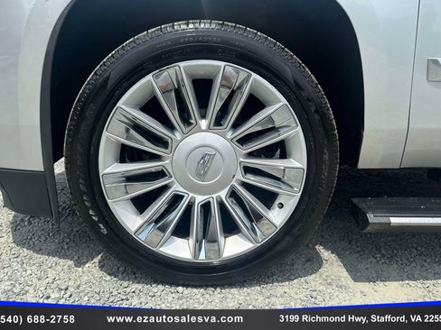 Used 2016 Cadillac Escalade ESV Platinum AWD/4WD image 10