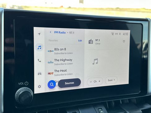 Used 2023 Toyota RAV4 Adventure image 16