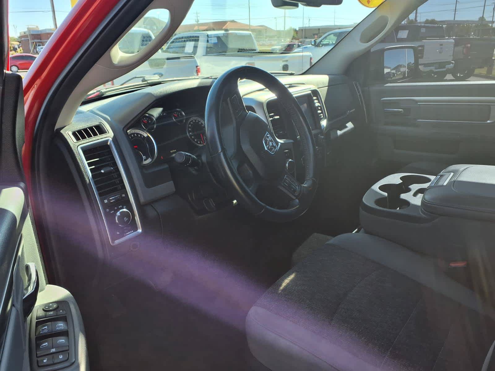 Used 2019 RAM 1500 Big Horn AWD/4WD image 5