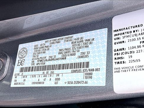 Used 2024 Ford Escape Platinum AWD/4WD image 35