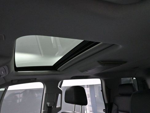 Used 2020 Chevrolet Tahoe Premier image 32